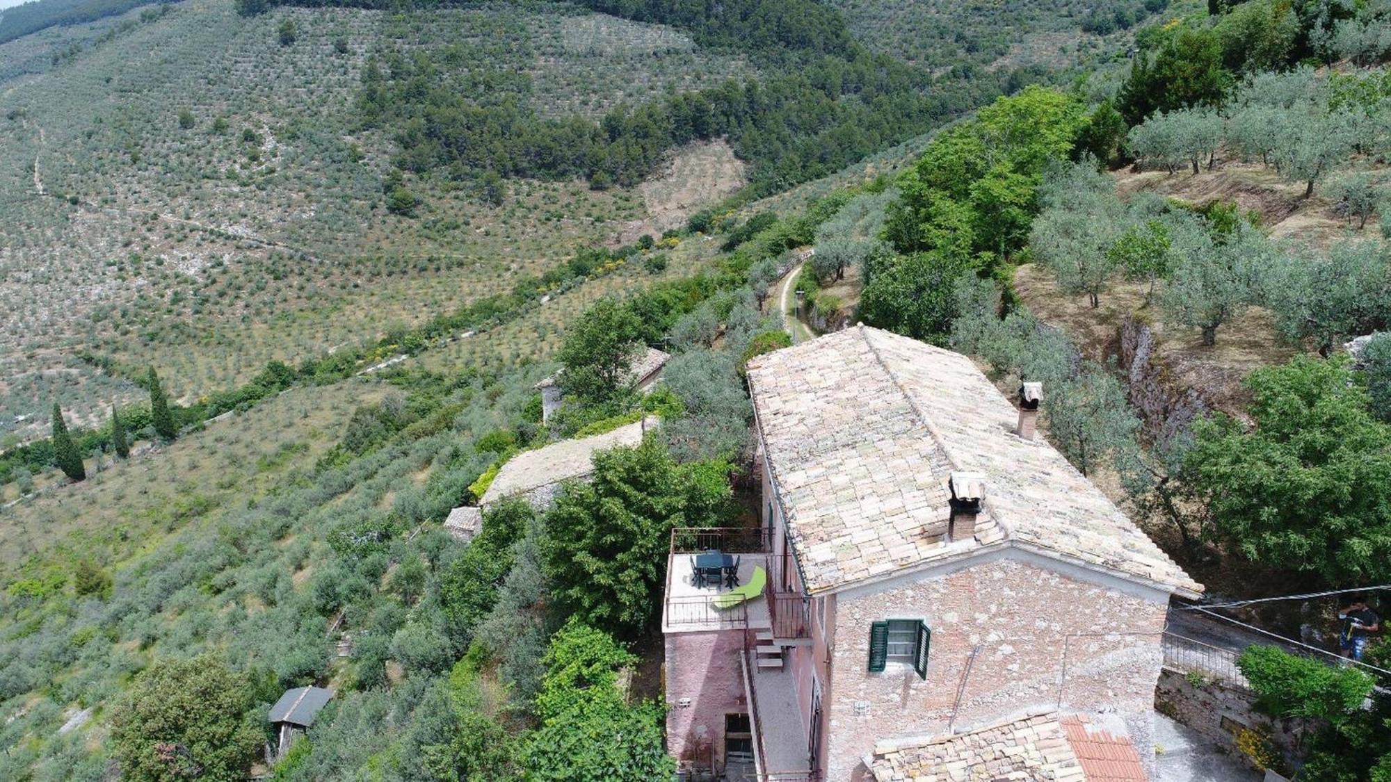 Villa Rurale Nei Pressi Castello Campello sul Clitunno Exterior foto