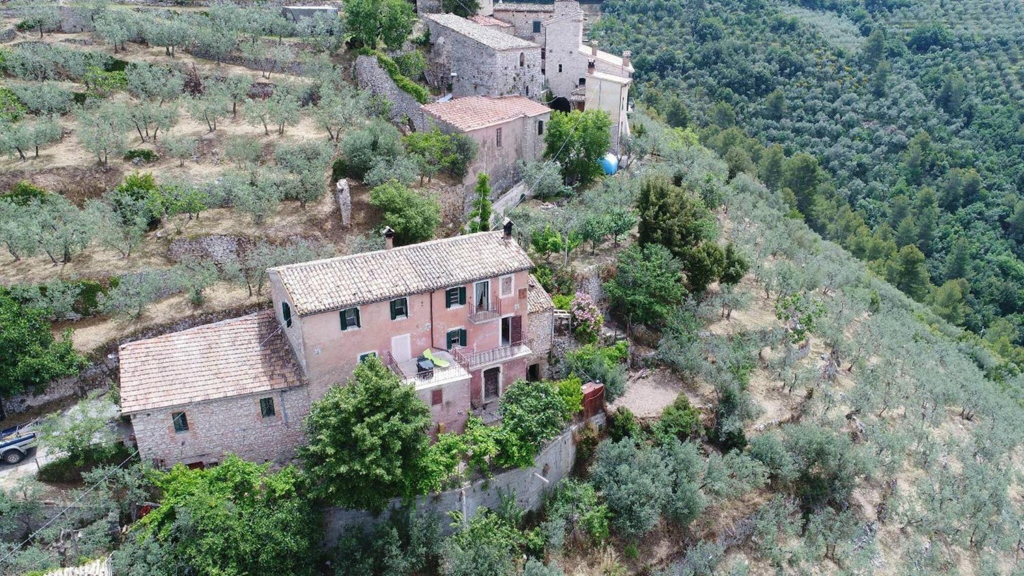 Villa Rurale Nei Pressi Castello Campello sul Clitunno Exterior foto